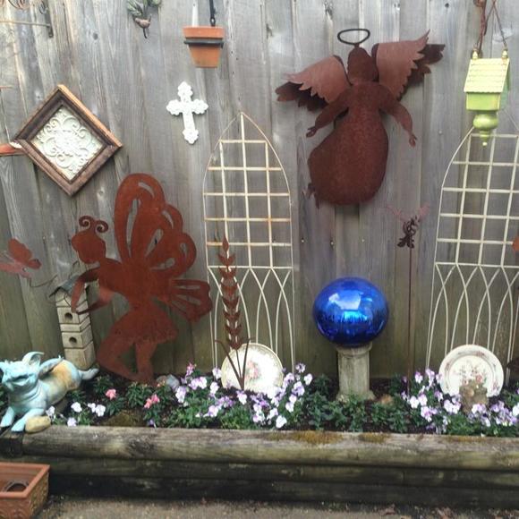 Meet your Posher, Missy - Picture 1 of 1